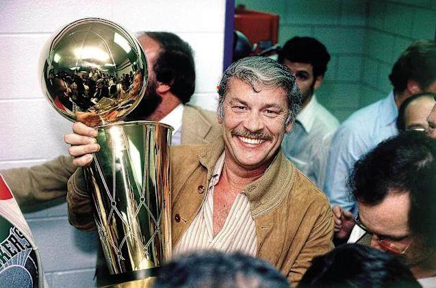 开云-百亿美元易主！巴斯家族退出湖人 NBA一个时代落幕