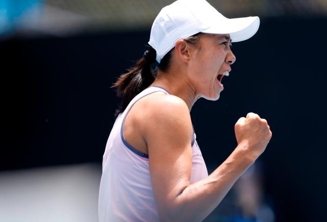 1737459901430080635.jpg (体育)(3)网球——澳网:张帅止步女单第二轮XxjpseC007229_20250116_PEPFN0A001.jpg