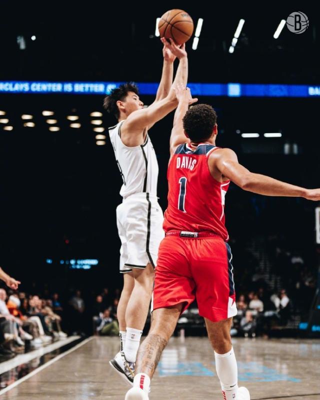 开云app-惊艳！崔永熙4分钟5分点燃替补席 赛后喜提新绰号