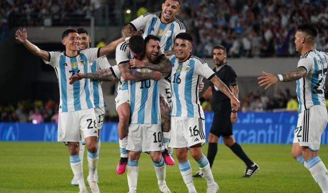 开云官网-世界冠军庆祝赛，梅西800球圆满了？