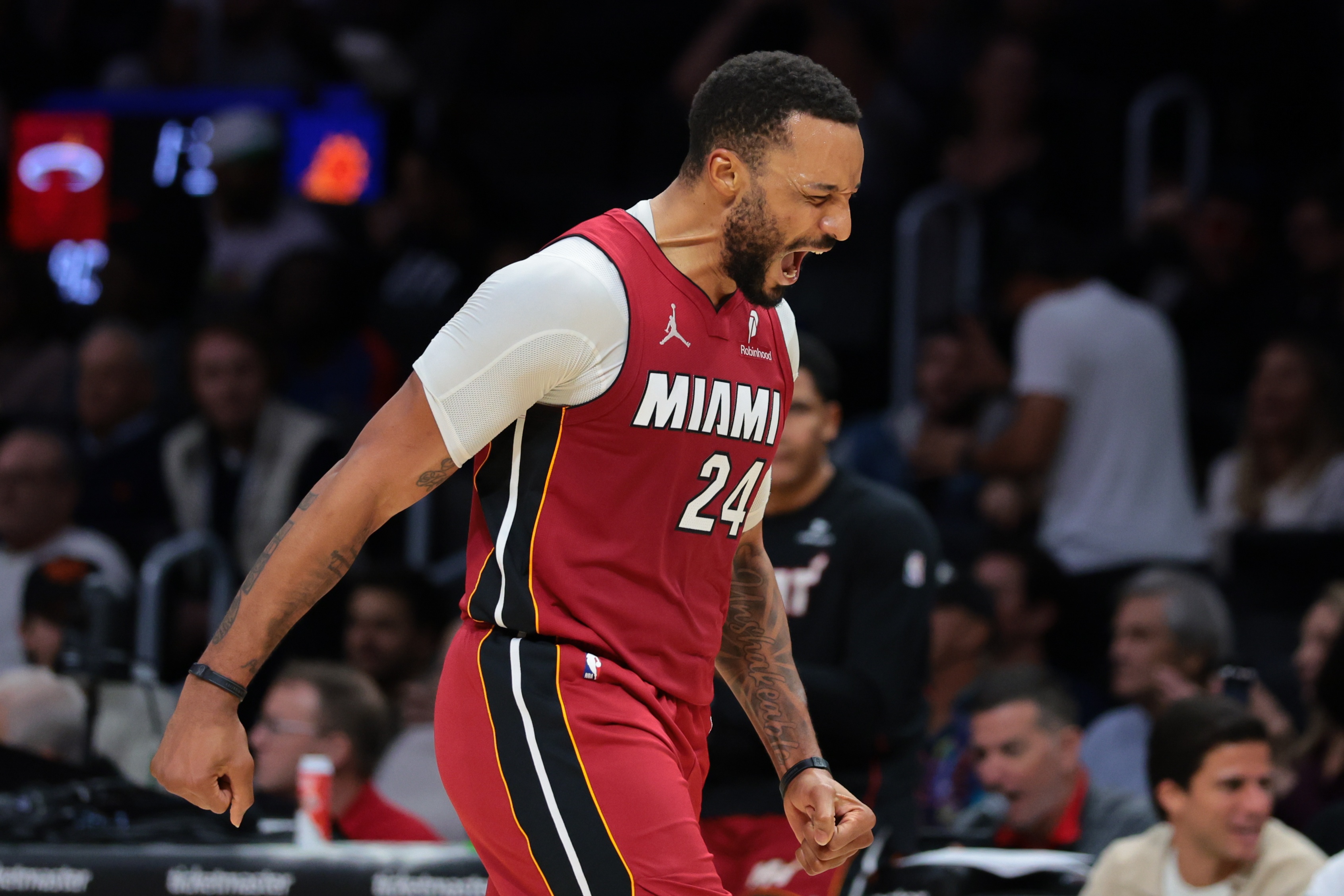 开云体育入口-21中5？鲍威尔：每个人都会有低谷 我很自信&amp;因为我付出很多努力