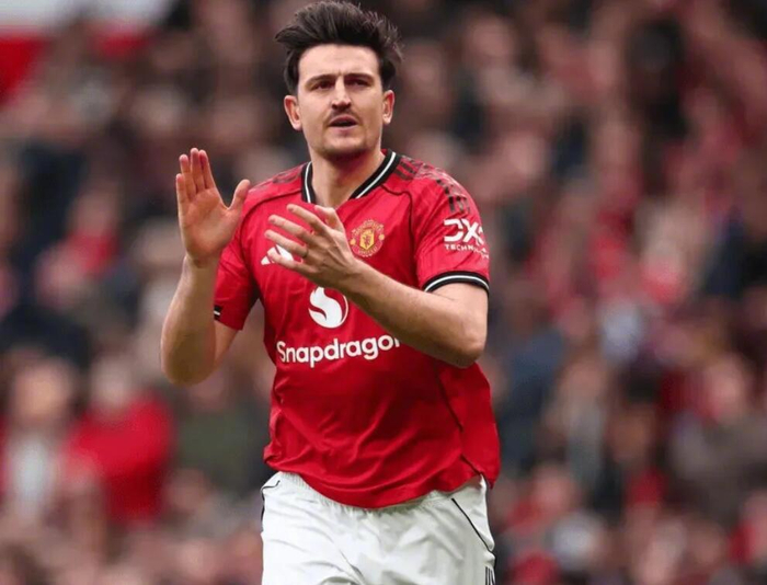 开云官网-曼联拟降薪续约马奎尔至周薪10万镑，球员愿协商|哈里-马奎尔|合同|英格兰|俱乐部|高层_新浪体育_新浪新闻