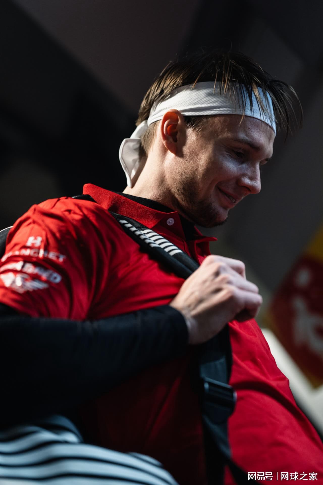 开云app-澳网男单下半区前瞻：辛纳德约过关无虞，穆塞蒂谢尔顿迎强敌！