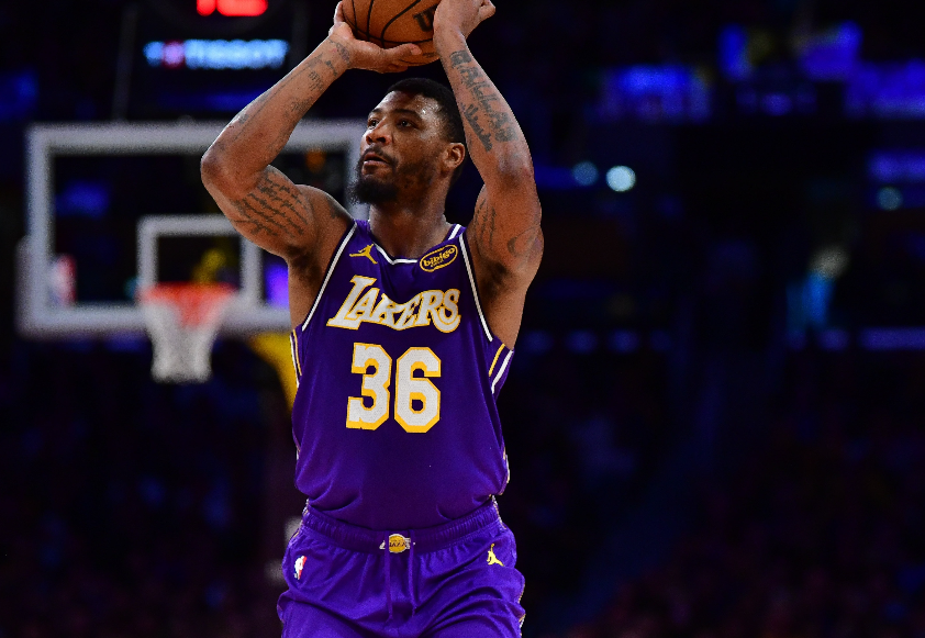 开云app-湖人110-101战胜鹈鹕 球员评价：4人优秀，3人及格，2人低迷