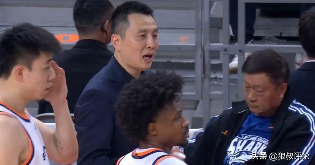 开云官网-上海主帅：王哲林达成1万分里程碑非常难得 希望保持健康多打几年